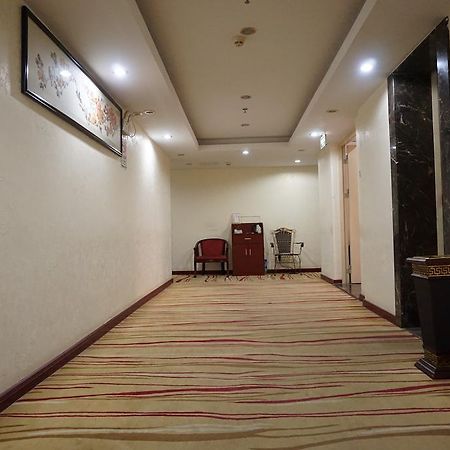 Guangdong Oversea Chinese Hotel Guangzhou Exterior photo