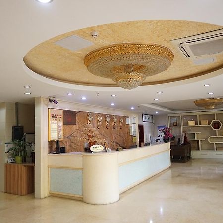 Guangdong Oversea Chinese Hotel Guangzhou Exterior photo